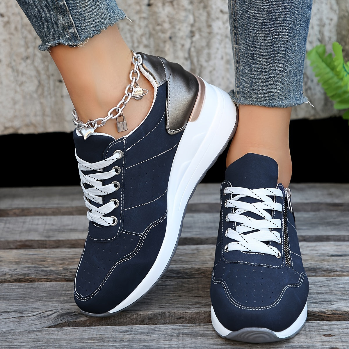 Comfortable and fashionable orthopedic Sneakers