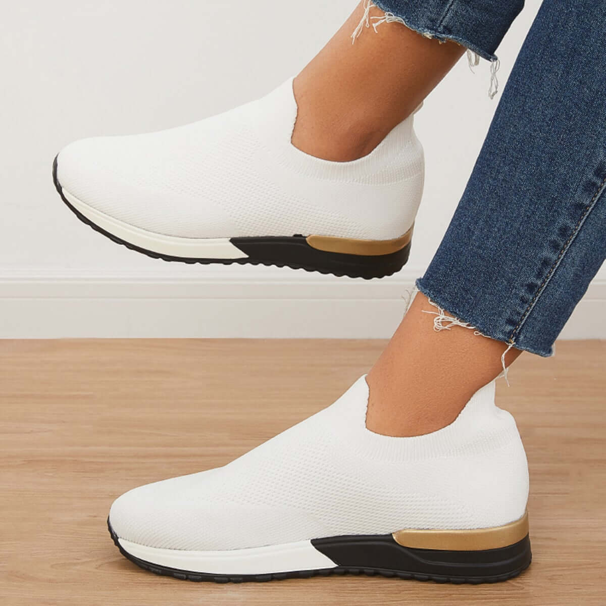 Fashionable and supportive orthopedic Shoes