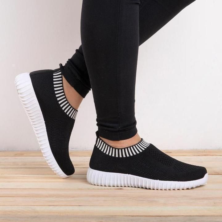 Comfortable and versatile orthopedic Sneakers