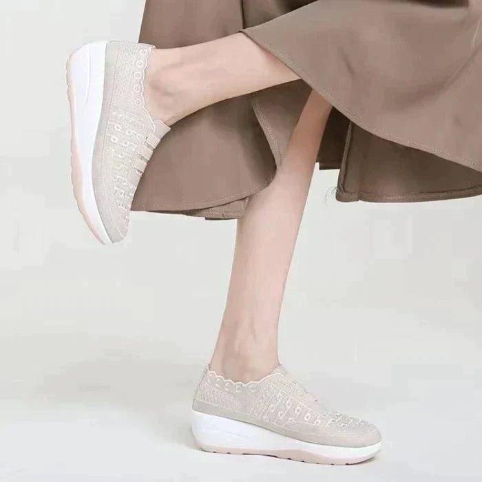 Front lace-up shoes