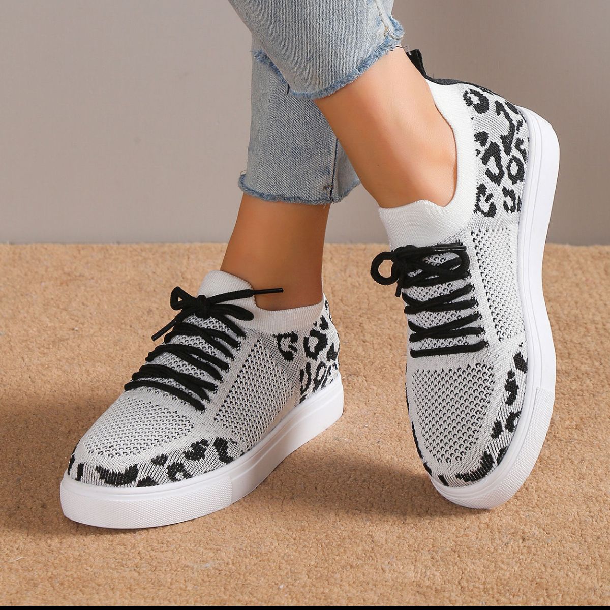 High-quality orthopedic Sneakers