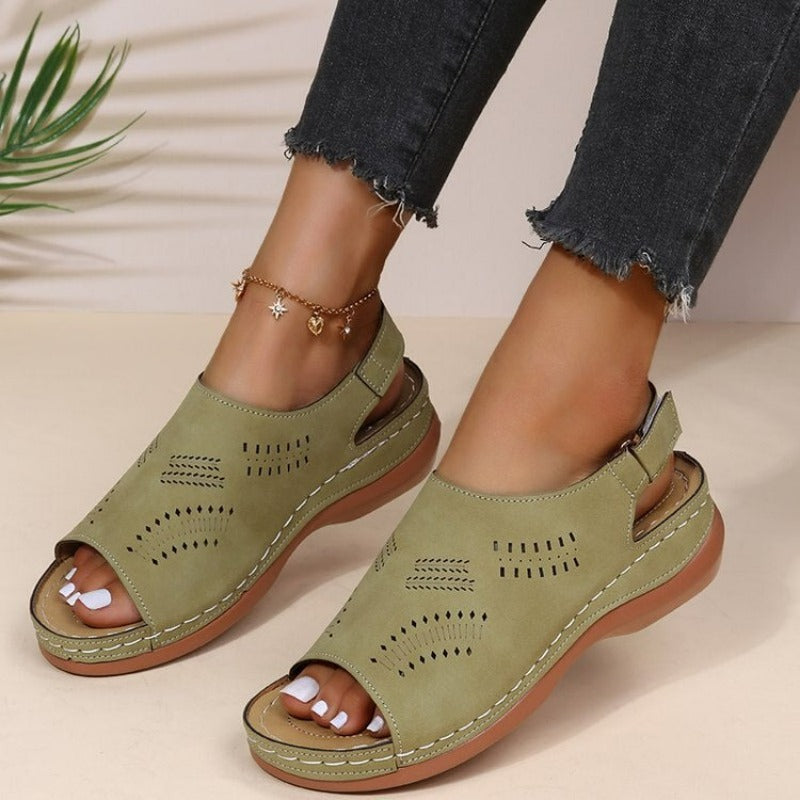 Casual and breathable orthopedic Sandals