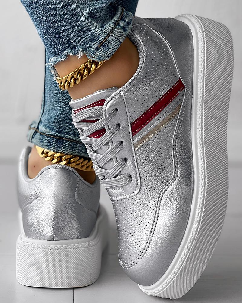 Elegant and detailed supportive Sneakers