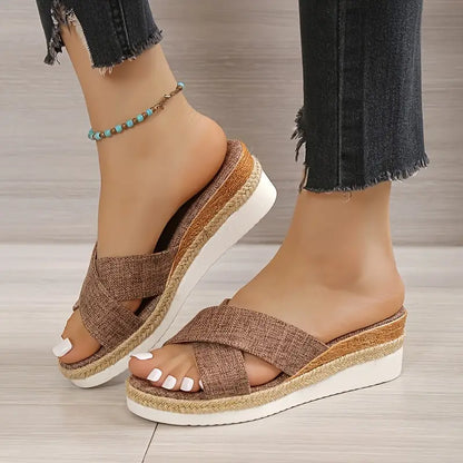 Casual and lightweight summer sandals