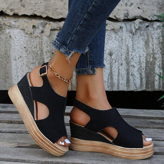 Casual and breathable orthopedic Sandals