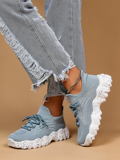 Elegant and detailed supportive Sneakers