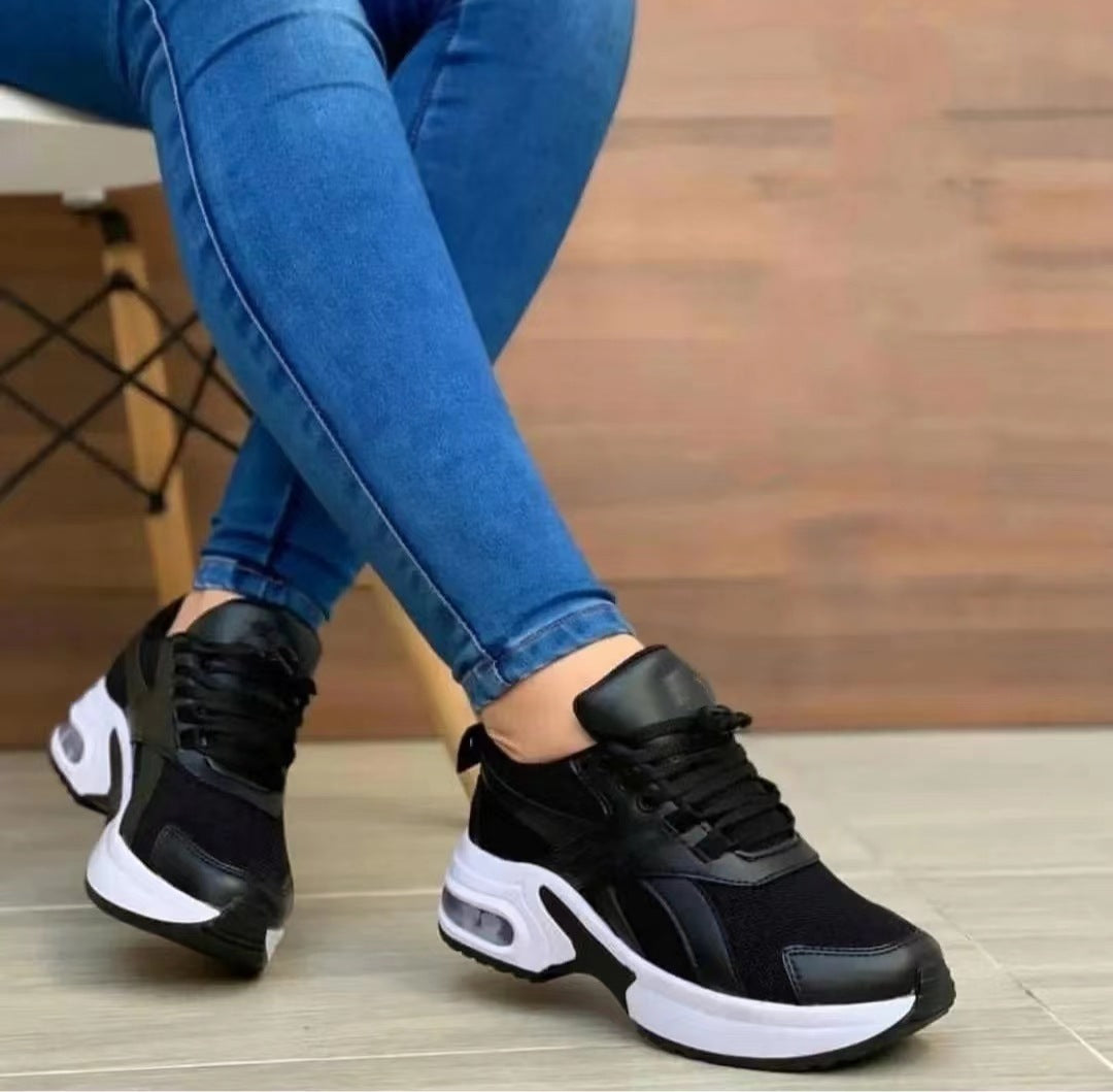 Orthopedic fashion Sneakers