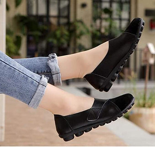 Chic and lightweight flexible shoes