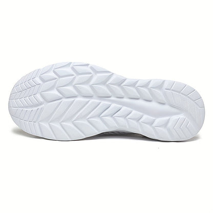 Lightweight and breathable men's sneakers