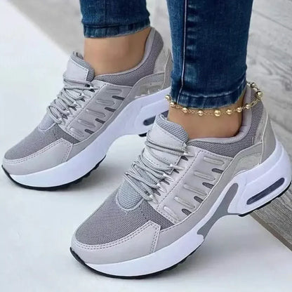 Elegant and detailed supportive Sneakers