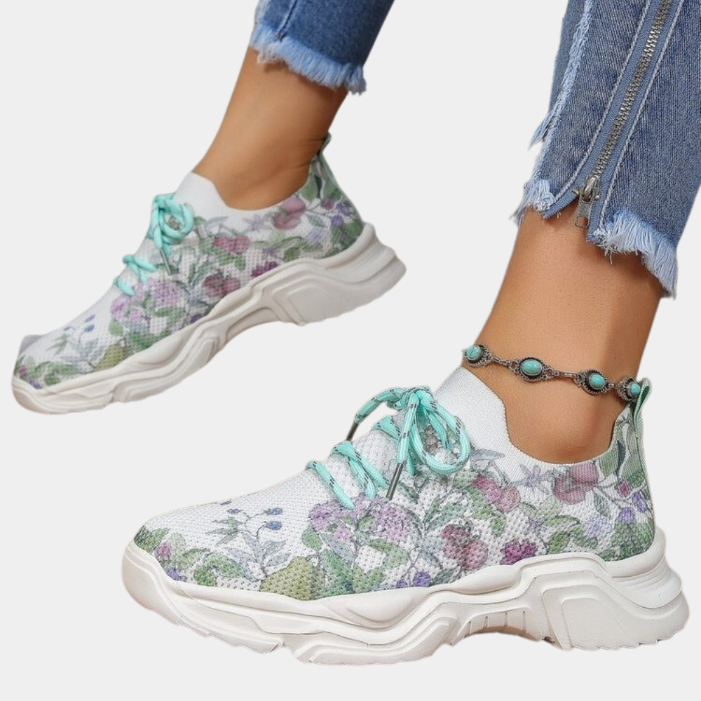 Elegant and detailed supportive Sneakers