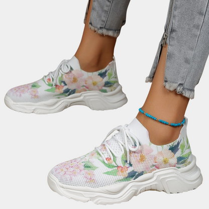 Elegant and detailed supportive Sneakers