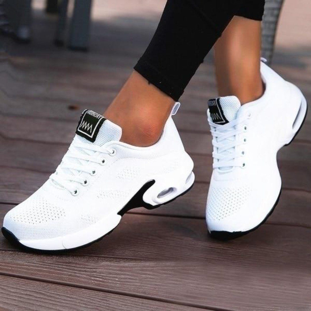 Fashionable supportive orthopedic Sneakers