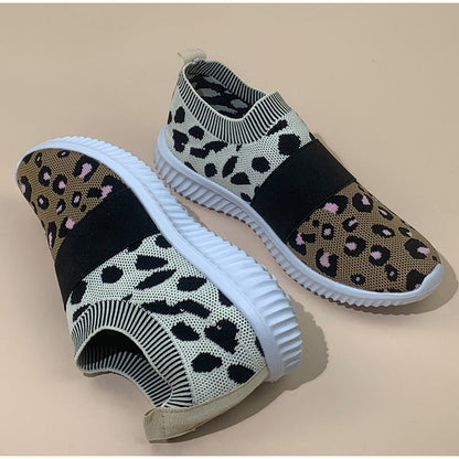 Elegant and detailed supportive Sneakers