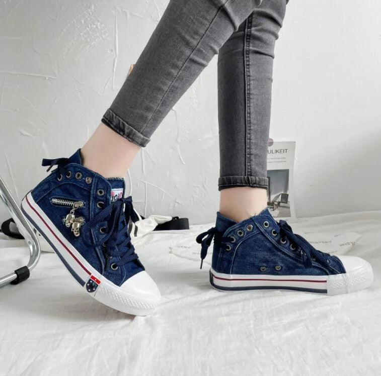 Fashionable supportive orthopedic Sneakers