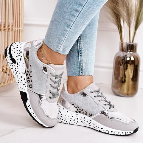 Supportive and versatile orthopedic Sneakers