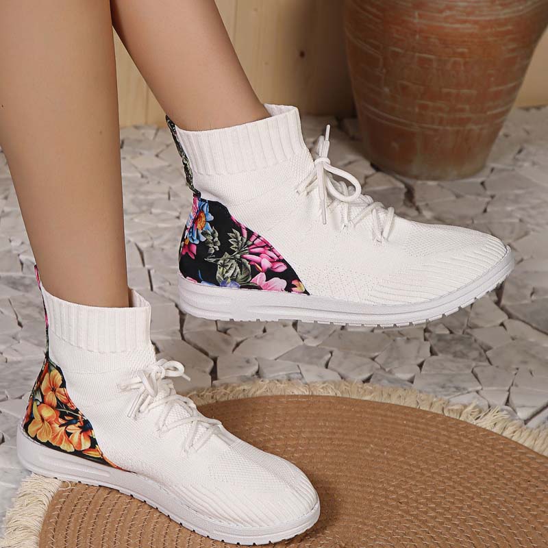 Supportive and fashionable orthopedic Sneakers