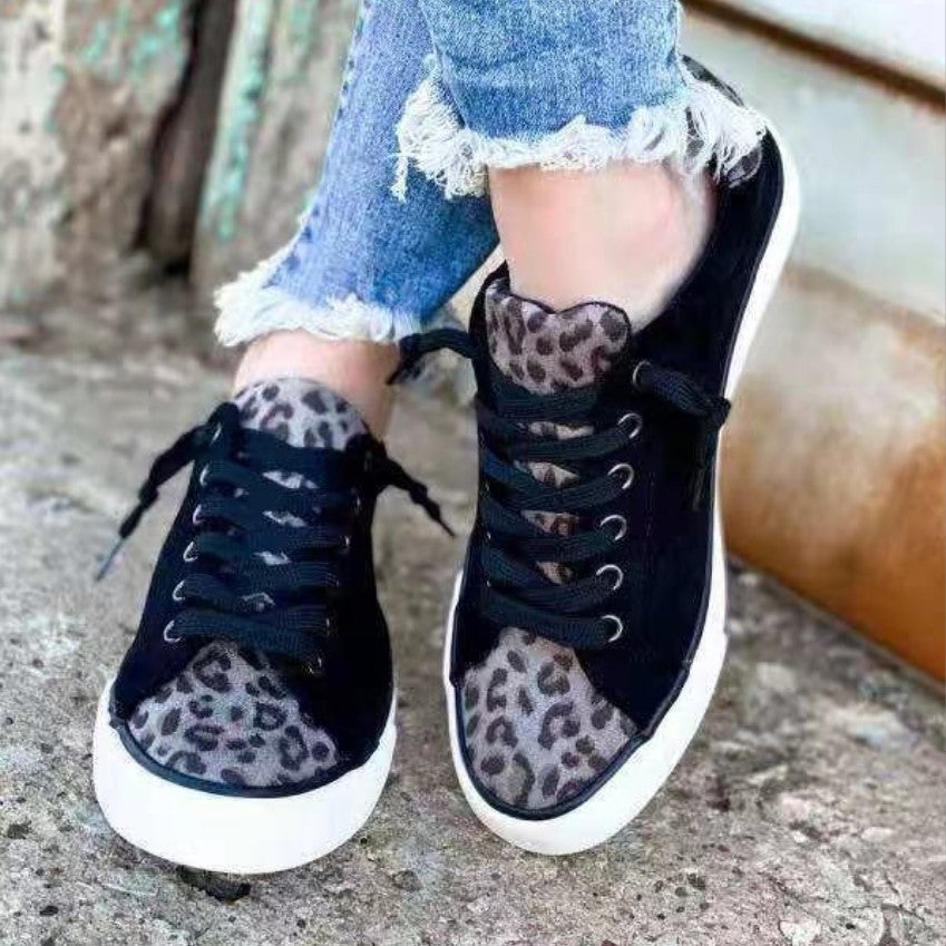 Comfortable and versatile orthopedic Sneakers