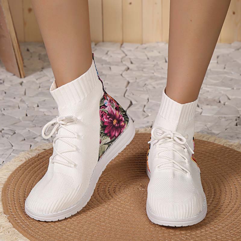 Supportive and fashionable orthopedic Sneakers