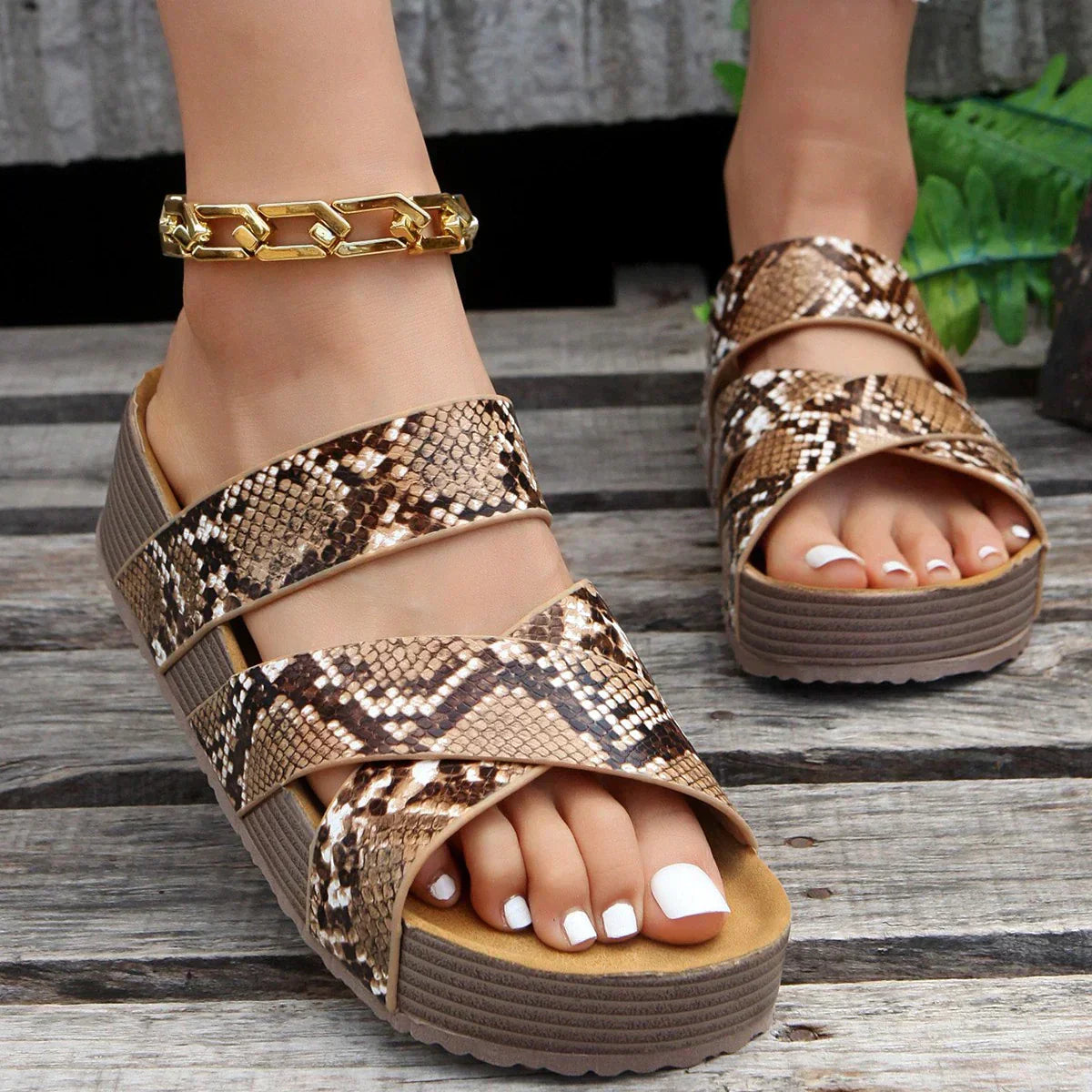 Casual and cool supportive orthopedic Sandals