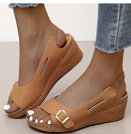 Casual and classic sandals with low wedge heel