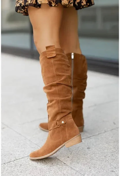 Casual and supportive orthopedic Boots