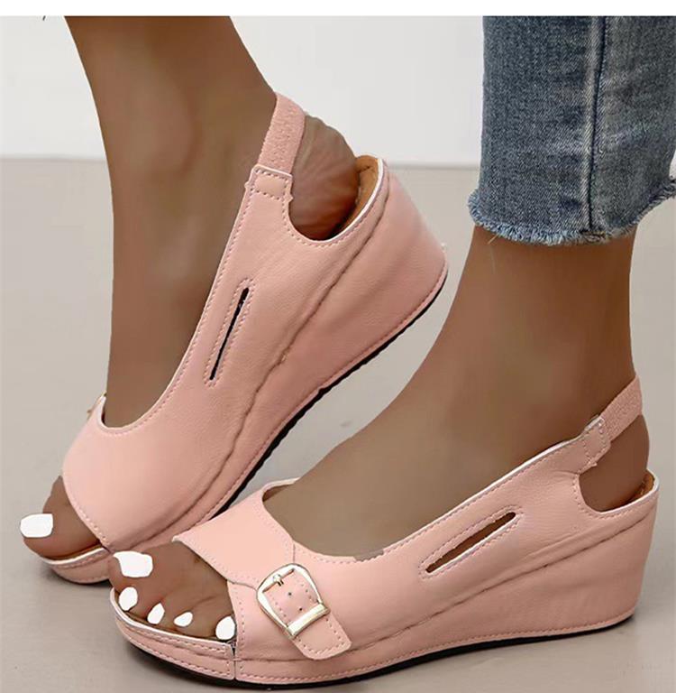 Casual and classic sandals with low wedge heel