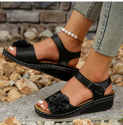 Casual and airy sandals