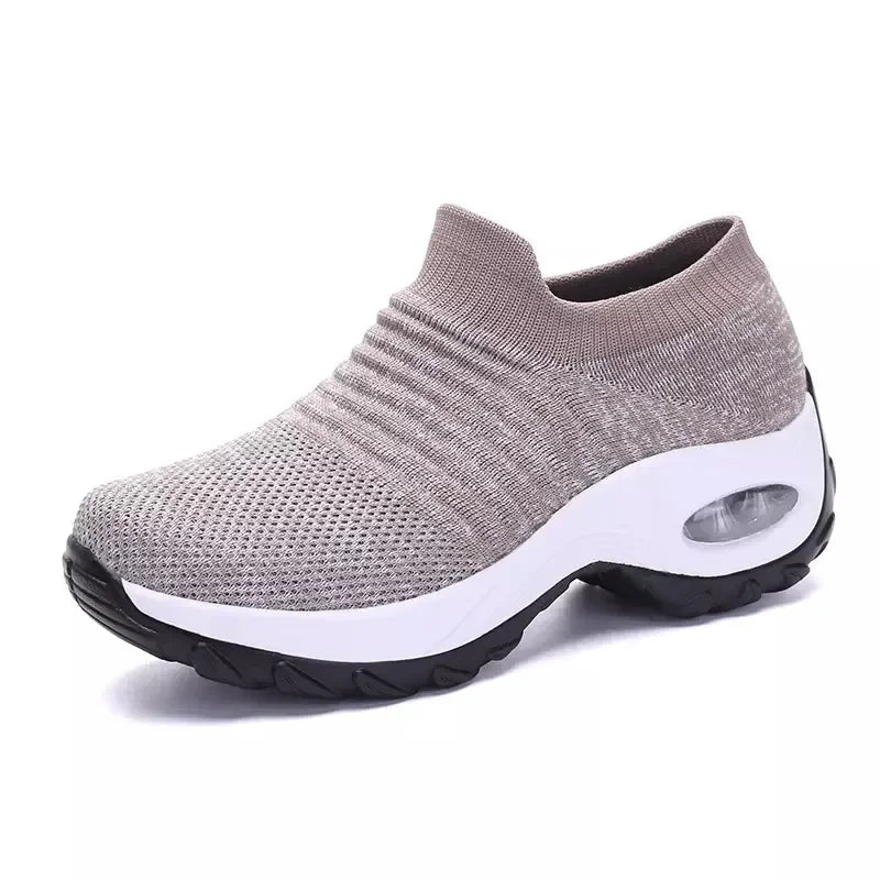 Casual and supportive orthopedic Shoes