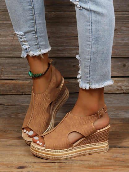 Casual sandals with wedge heel