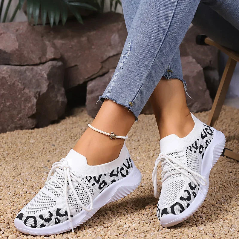 Fashionable supportive orthopedic Sneakers