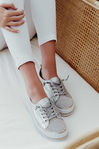 Flat Bottomed Sneakers with Rhinestone