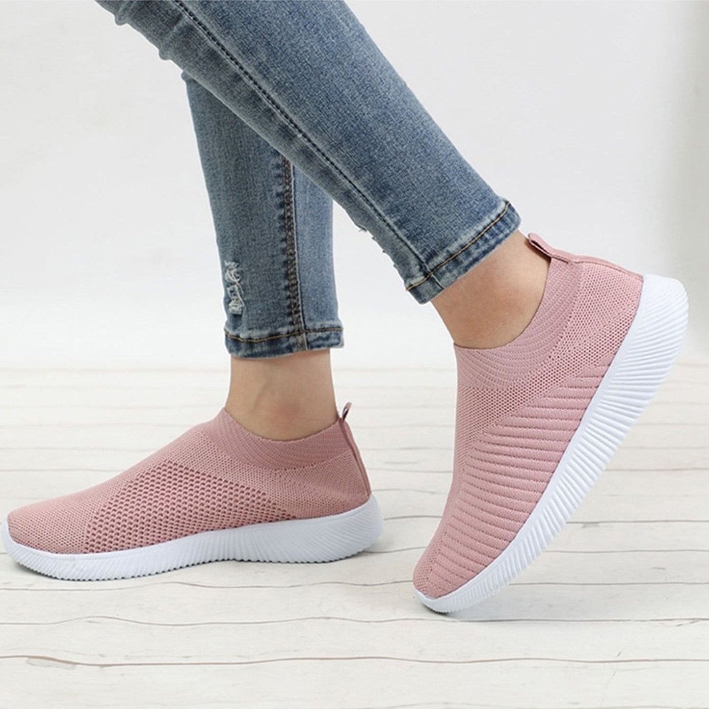 Elegant and detailed supportive Sneakers