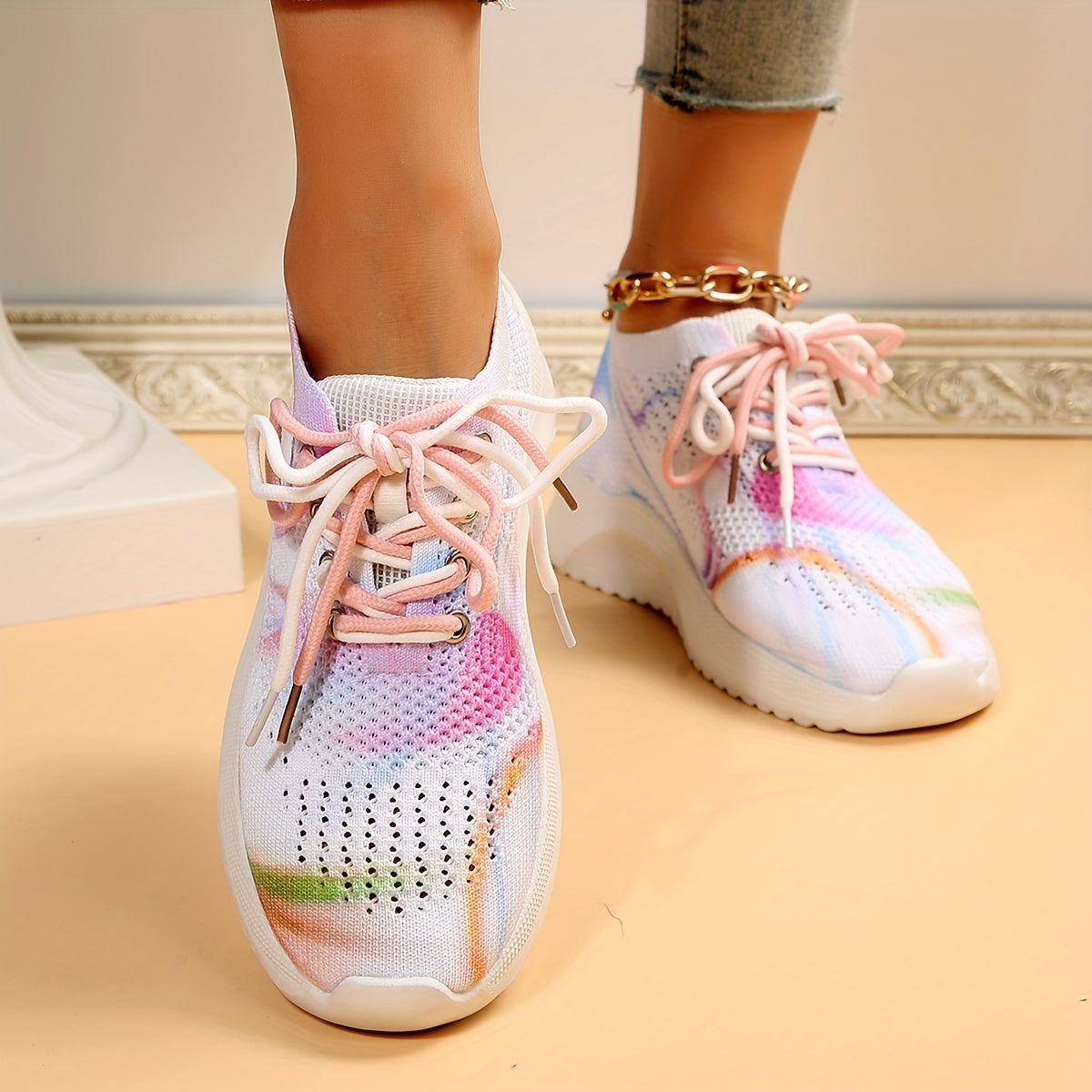 Fashionable supportive orthopedic Sneakers