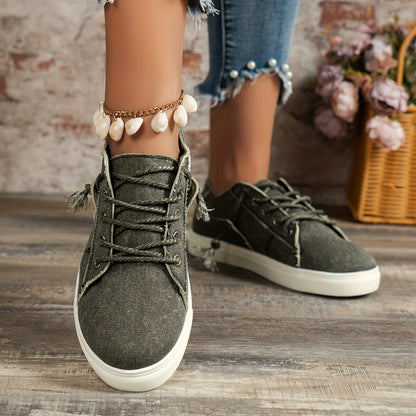 Elegant and detailed supportive Sneakers