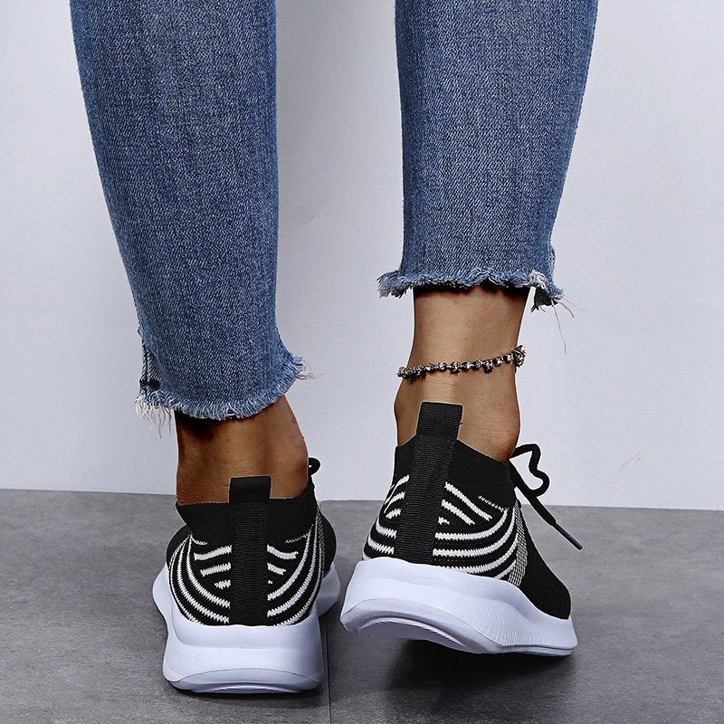 Comfortable and versatile orthopedic Sneakers