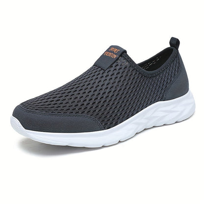 Lightweight and breathable men's sneakers