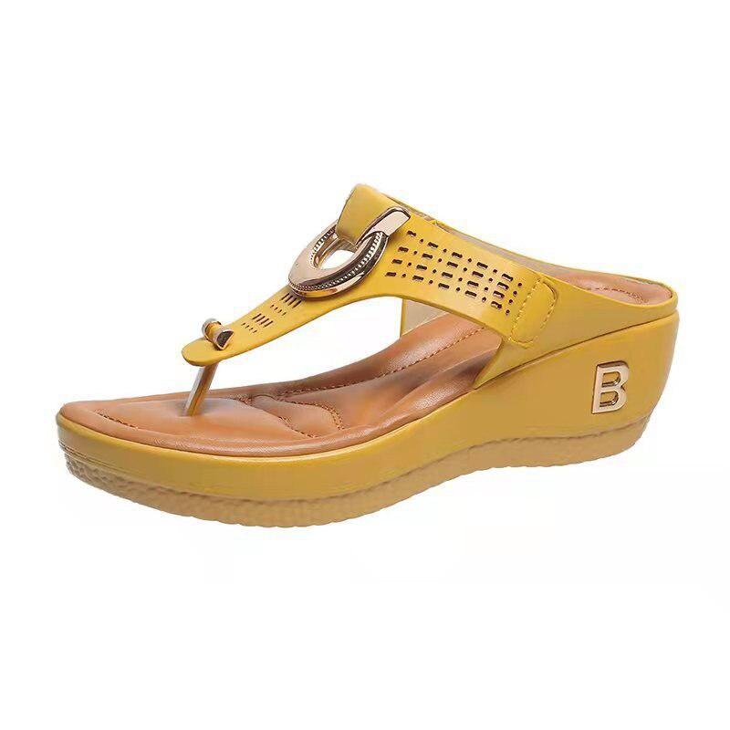 Comfortable sandals for women