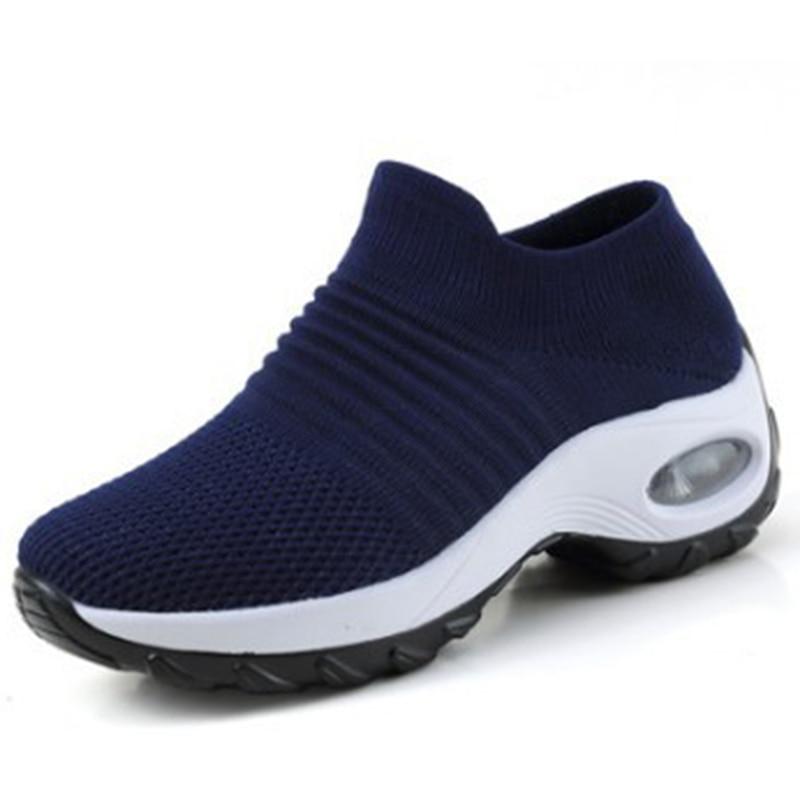 Orthopedic slip-on sneakers with arch support